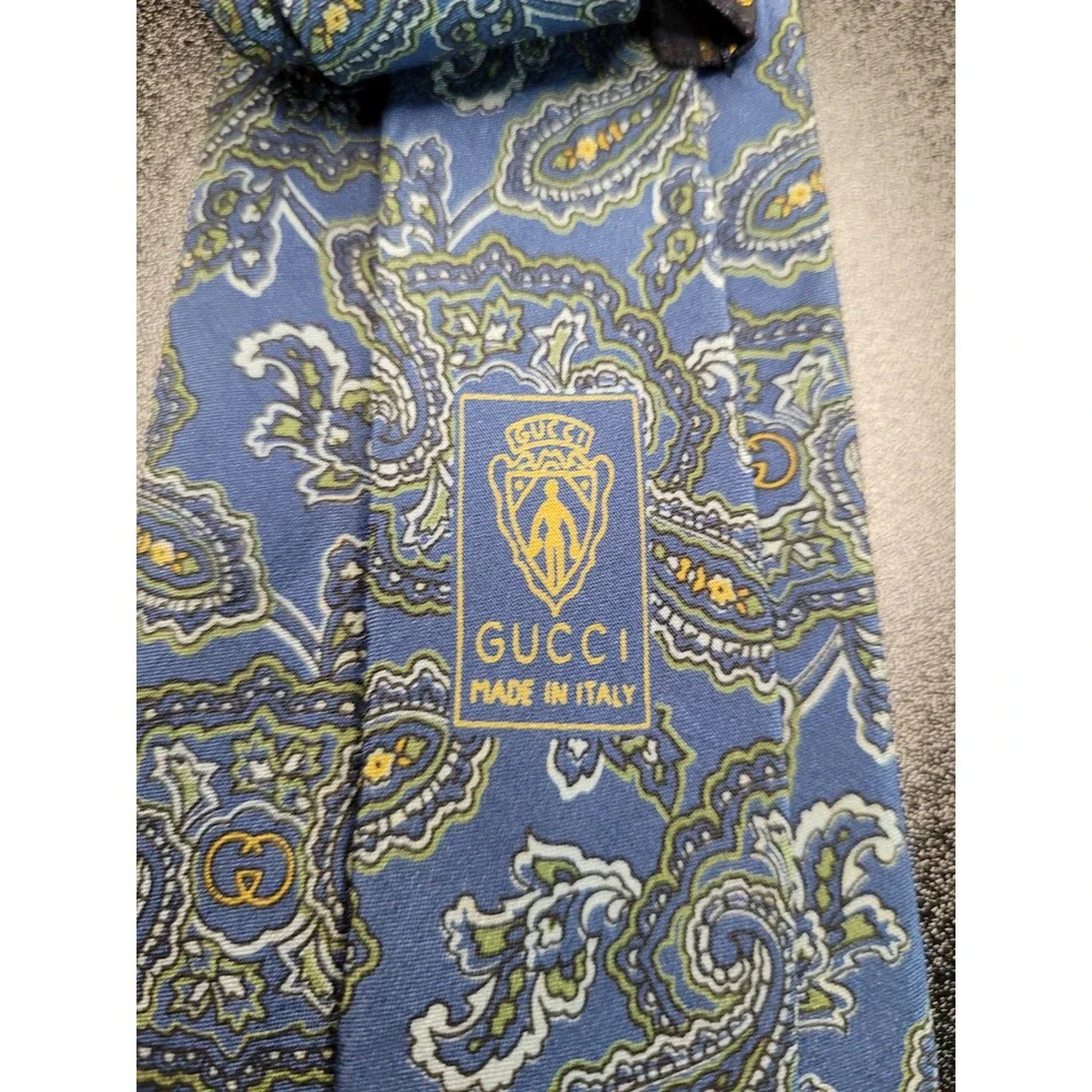 Gucci Men's Necktie Blue Paisley Silk 3.5